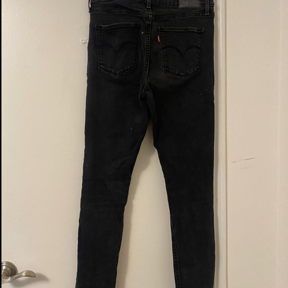 Levi's Jeans - Picture 3 of 4